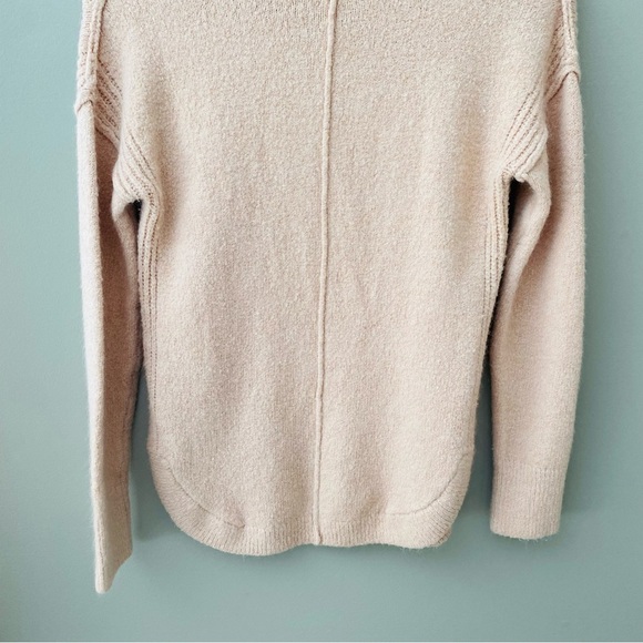 GAP Pullover Turtleneck Sweater Pink Sz Small - Picture 9 of 9